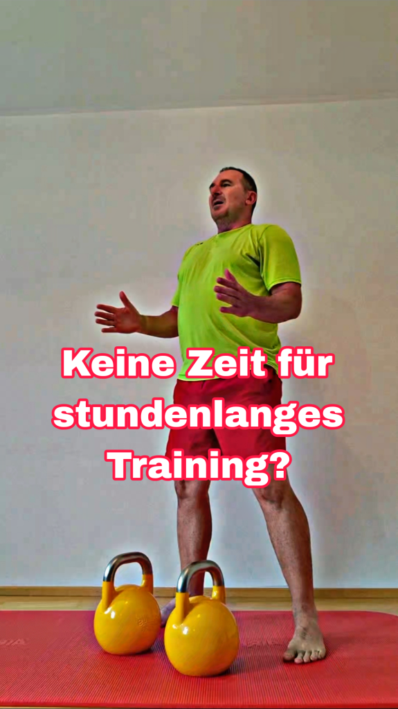 Keine Zeit für stundenlanges Training? Mach die 4x4 Kettlebell Complex Challenge! 💪